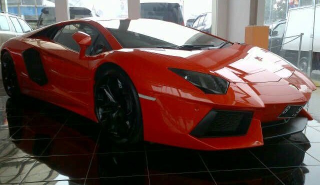 sewa lamborghini, rental lamborghini, sewa mobil lamborghini, sport car, rent car, sewa mobil pengantin, rental mobil mewah, wedding car