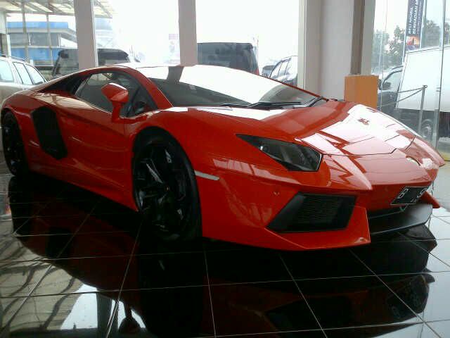 sewa lamborghini, rental lamborghini, sewa mobil lamborghini, sport car, rent car, sewa mobil pengantin, rental mobil mewah, wedding car