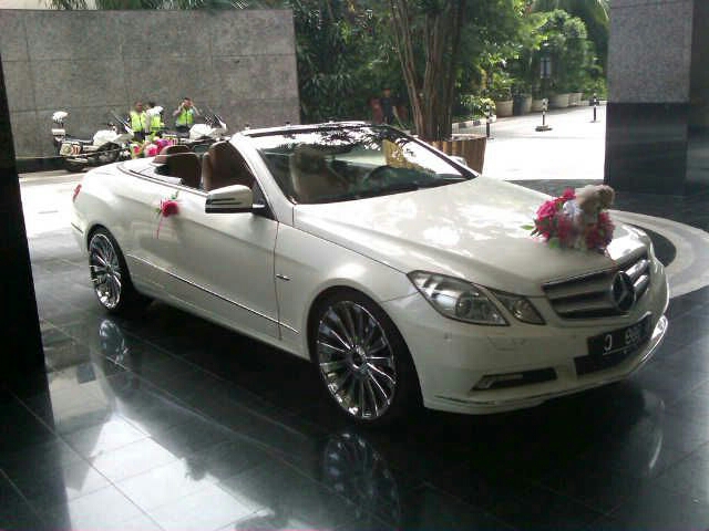 sewa mercedes benz e cabrio, rental mery cabrio,