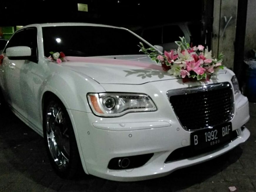 CHRYSLER putih Jakartaweddingcar com