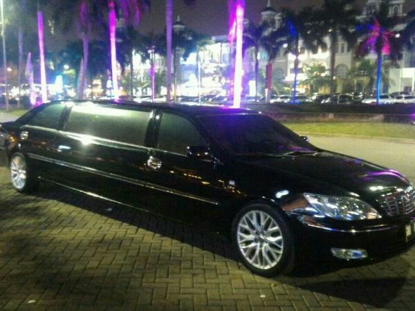 SEWA -RENTAL-MOBIL-LEXUS-LIMO-PENGATIN-WEDDING-CAR