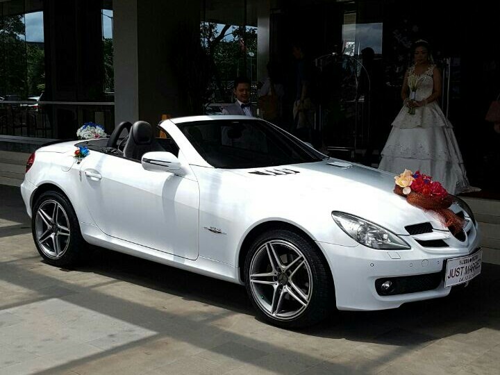 SEWA-RENTAL-MOBIL-MERCEDES BENZ- SLK-PENGANTIN-WEDDING CAR