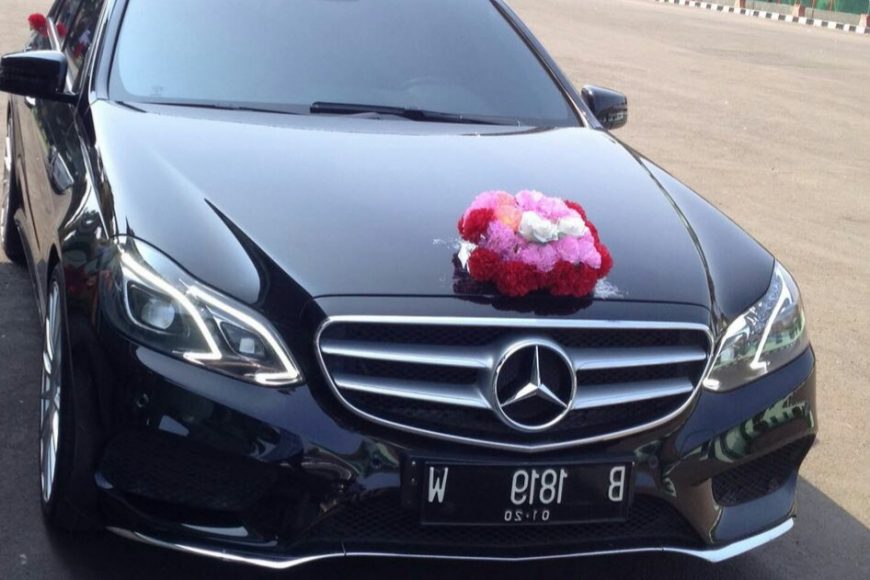 sewa mercedes benz, rental mobil mercedes benz, sewa mercedes benz E class, sewa mobil pengantin, rental mobil mewah, wedding car,