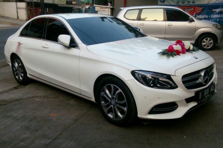 Rental mobil  Mercedes Benz mercy  Jakartaweddingcar com