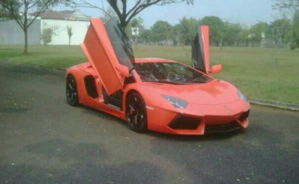 Sport car, Rent car, sewa mobil lamborghini, rental lamborghini, sewa lamborghini, wedding car, rental mobil mewah, sewa mobil pengantin