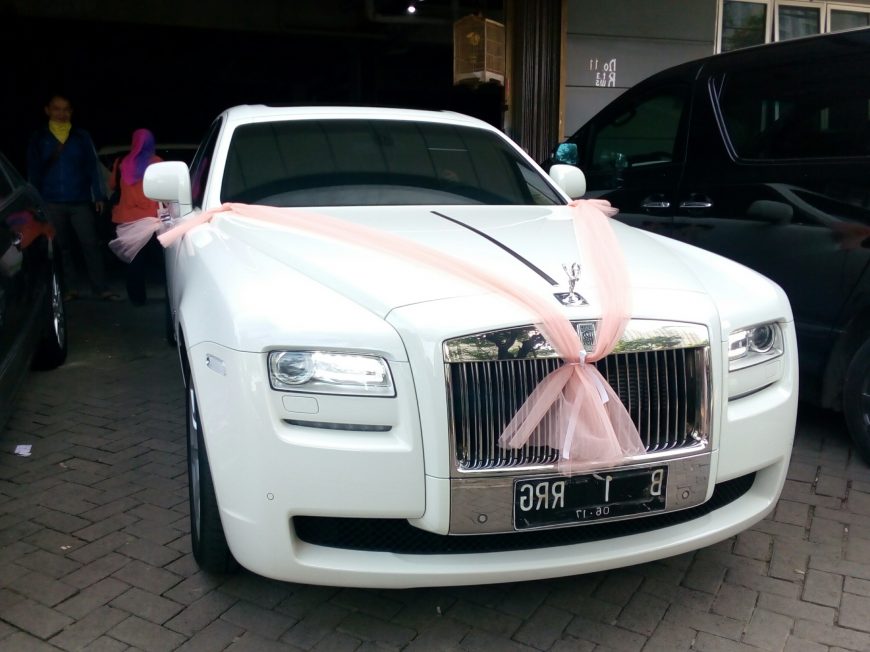  ROLLS ROYCE GHOST Jakartaweddingcar com