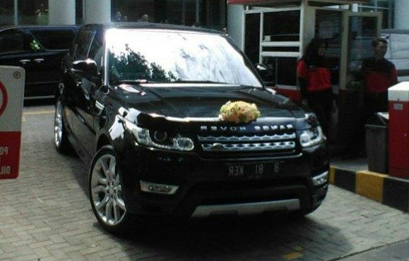 rental range rover,sewa range rover, rental mobil range rover, rental mobil mewah, sewa mobil mewah, -pengantin-wedding car