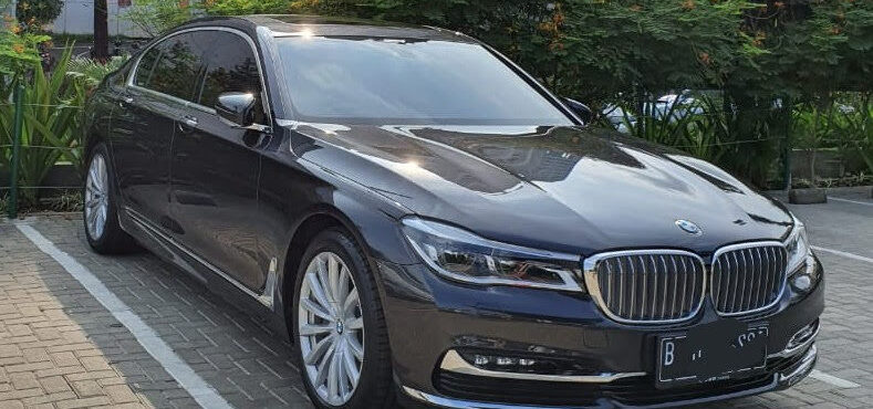 sewa mobil bmw jakarta, rental mobil bmw seri 7, sewa mobil mewah, rental mobil pengantin, sewa wedding car jakarta